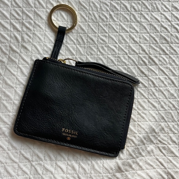 Fossil Leather Zip Card Case Wallet with Key Ring - Picture 1 of 9